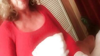 हॉर्नी ड्यूड तिचे पाय डोक्यावर फेकते आणि त्याचा श्लाँग तिच्या गुलाबी रंगाच्या फटीत खोलवर ढकलतो. नवीन Twistys हार्ड सेक्स ट्यूब व्हिडिओ विनामूल्य आनंदी व्हा.